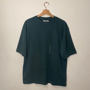UNIQLO Men’s Oversized Tee